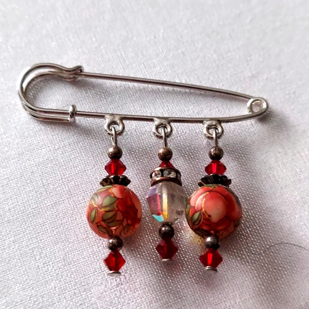 Floral Beaded Kilt  Safety Pin  - Red and Silver